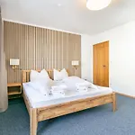 Apartment Brixen Alpin Living 7 *